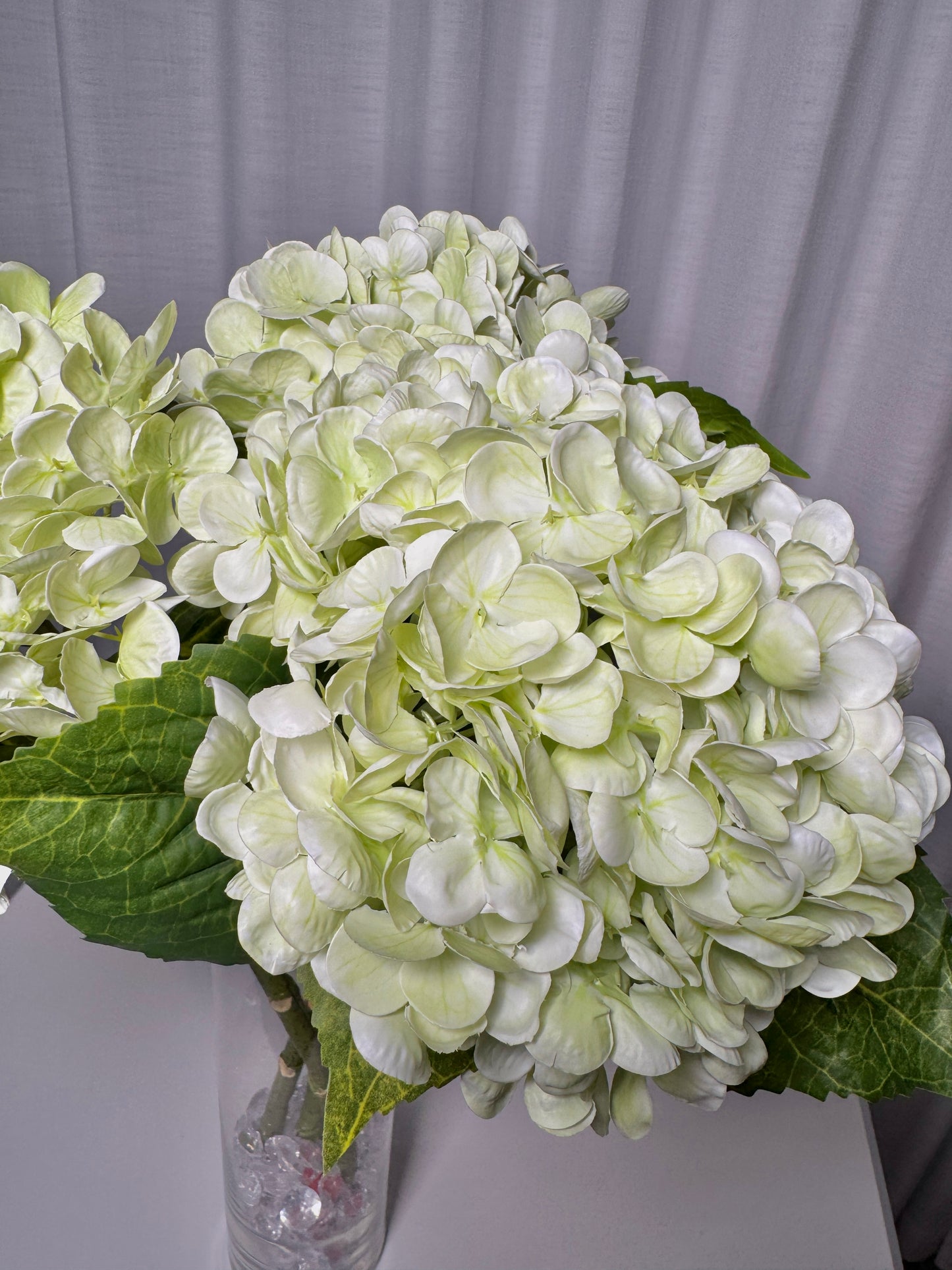 high quality artificial flowers
real touch faux flowers
soft touch hydrangeas
premium faux hydrangeas
durable artificial stems
long-lasting fake flowers
silk touch hydrangeas
fabric hydrangea stems
non-toxic faux flowers
eco-friendly artificial blooms