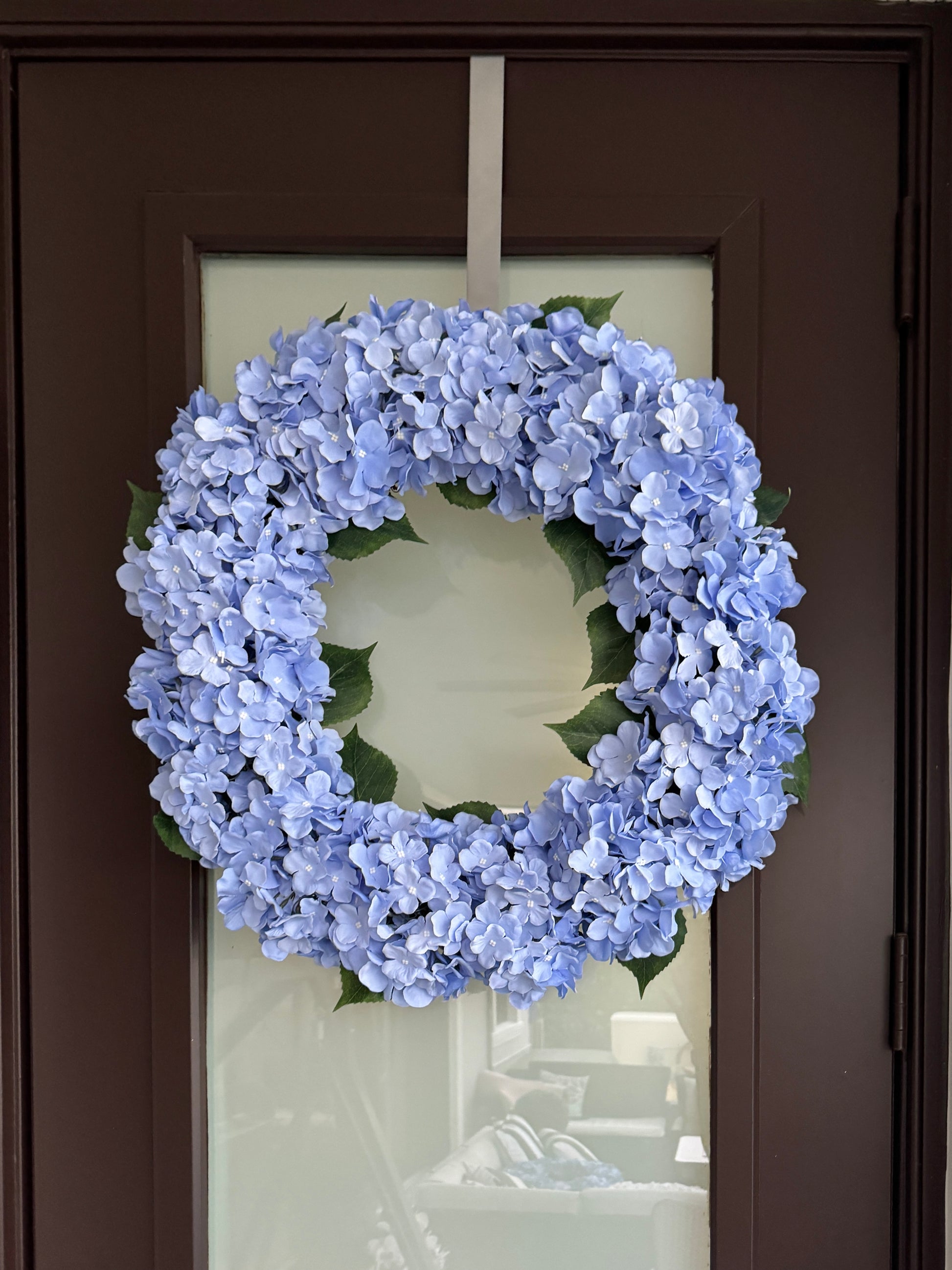 blue hydrangea wreath
silk hydrangea wreath
large hydrangea wreath
23 inch hydrangea wreath
front door hydrangea wreath
UV resistant wreath
artificial hydrangea wreath
all season floral wreath
grapevine hydrangea wreath
luxury blue wreath