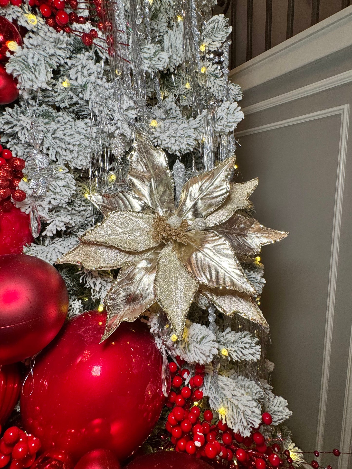 holiday table decor poinsettia stems
elegant Christmas centerpiece flowers
luxury faux poinsettia decor
glam Christmas flower decorations
metallic floral spray for holiday decor
buy champagne poinsettia spray online
12 inch champagne poinsettia stems set
faux poinsettia floral sprays for Christmas
artificial poinsettia stem spray with beads
poinsettia Christmas spray stems for sale