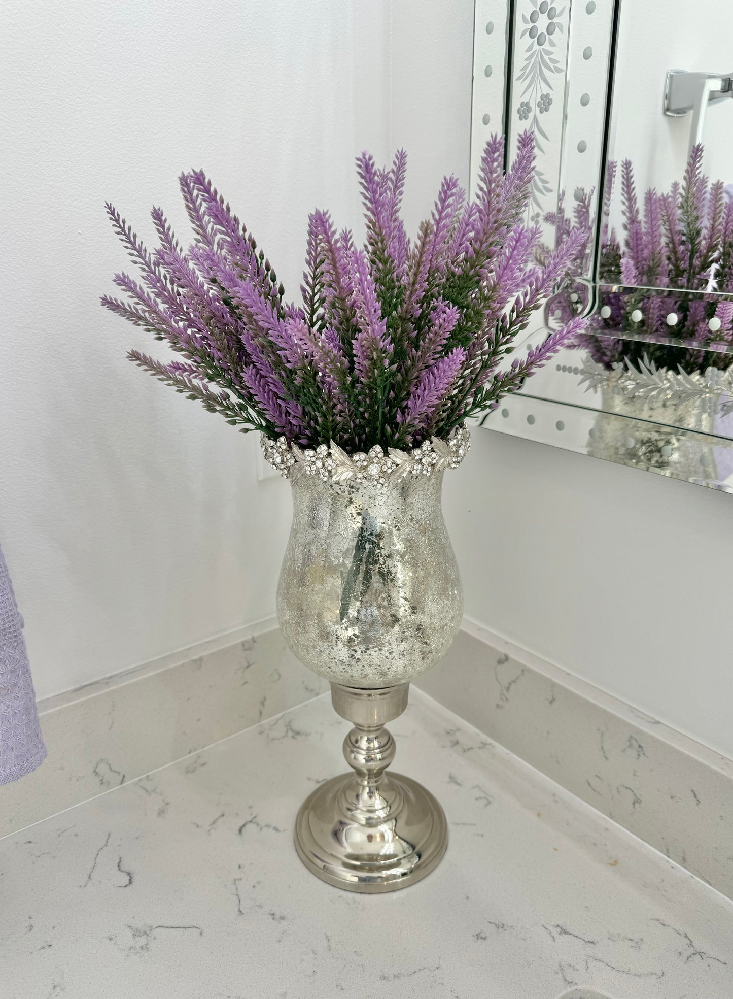 Artificial flowers for home decor
Lavender bouquet for vase
Farmhouse faux flowers
Rustic lavender decor
Spring faux flowers
Faux flowers for centerpieces
Lavender bouquet for decoration
Decorative artificial lavender
Lavender flower stem artificial
Country home faux lavender
