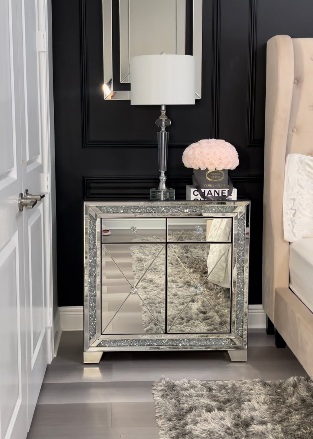 Noralie Mirrored & Faux Diamonds Accent Table