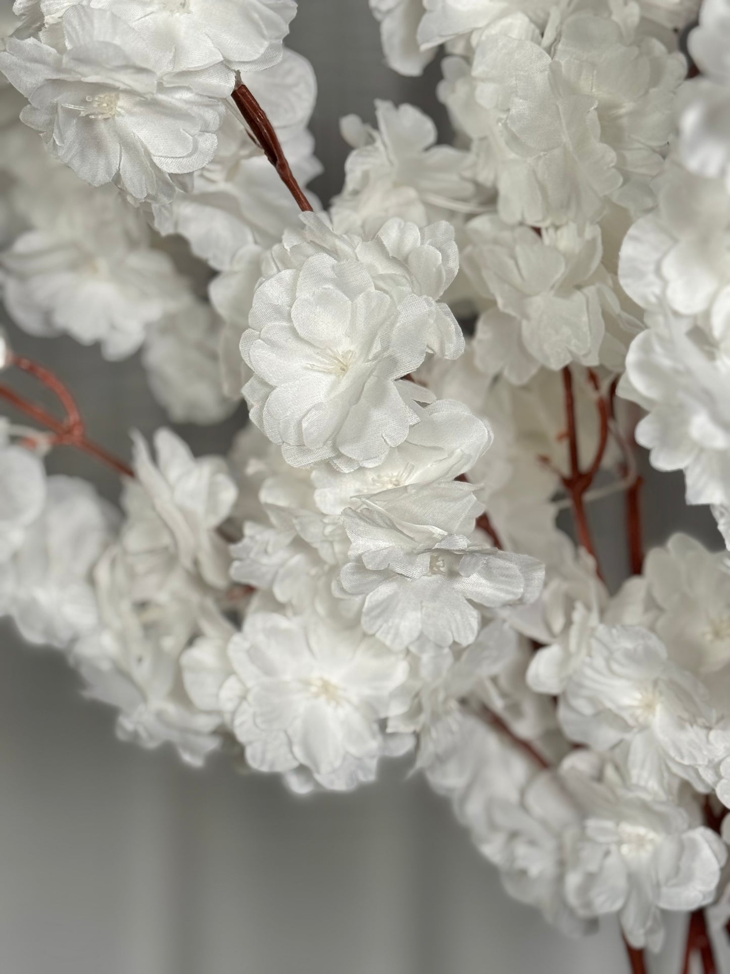 silk flower cherry blossoms
realistic cherry blossom branches
premium faux cherry blossom stems
artificial silk cherry blossoms
high quality fake flower branches
lifelike cherry blossom flowers
white faux cherry blossom branch
realistic silk floral branches
elegant silk flower stems
delicate silk cherry blossoms