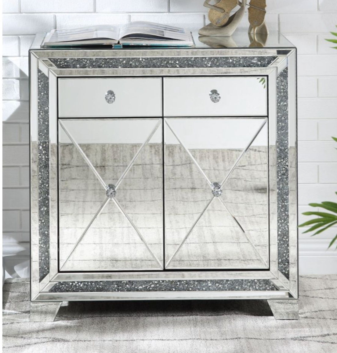 Noralie Mirrored & Faux Diamonds Accent Table