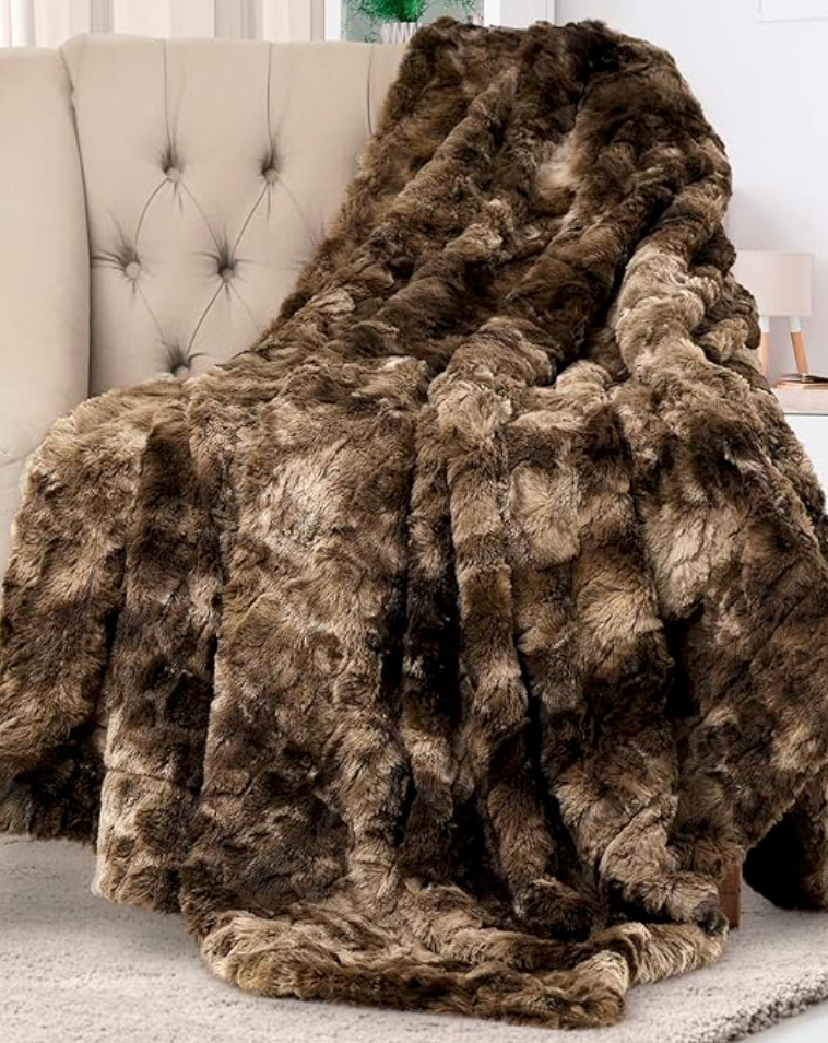 Lucca Faux Fur Luxury Throw Blanket