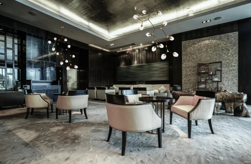 Cavoli 11 Light Chandelier