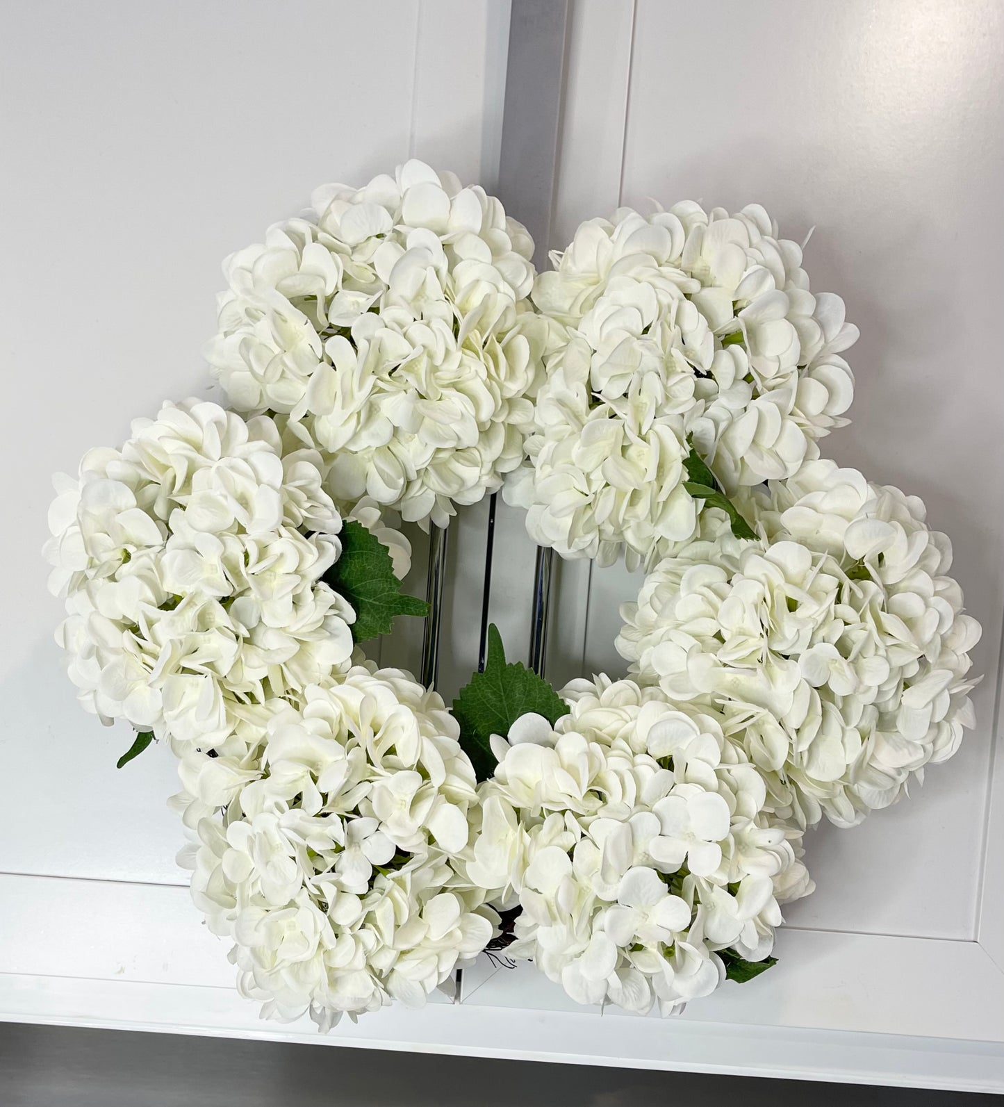 Medium Luxury White Silk Hydrangea Wreath, 18in