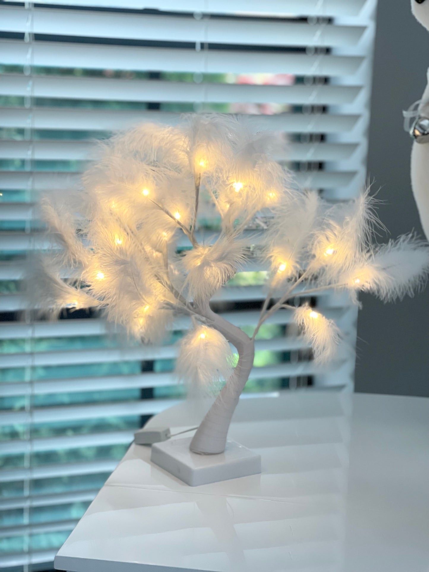 Light Up Manzanita Feather Tree Lamp