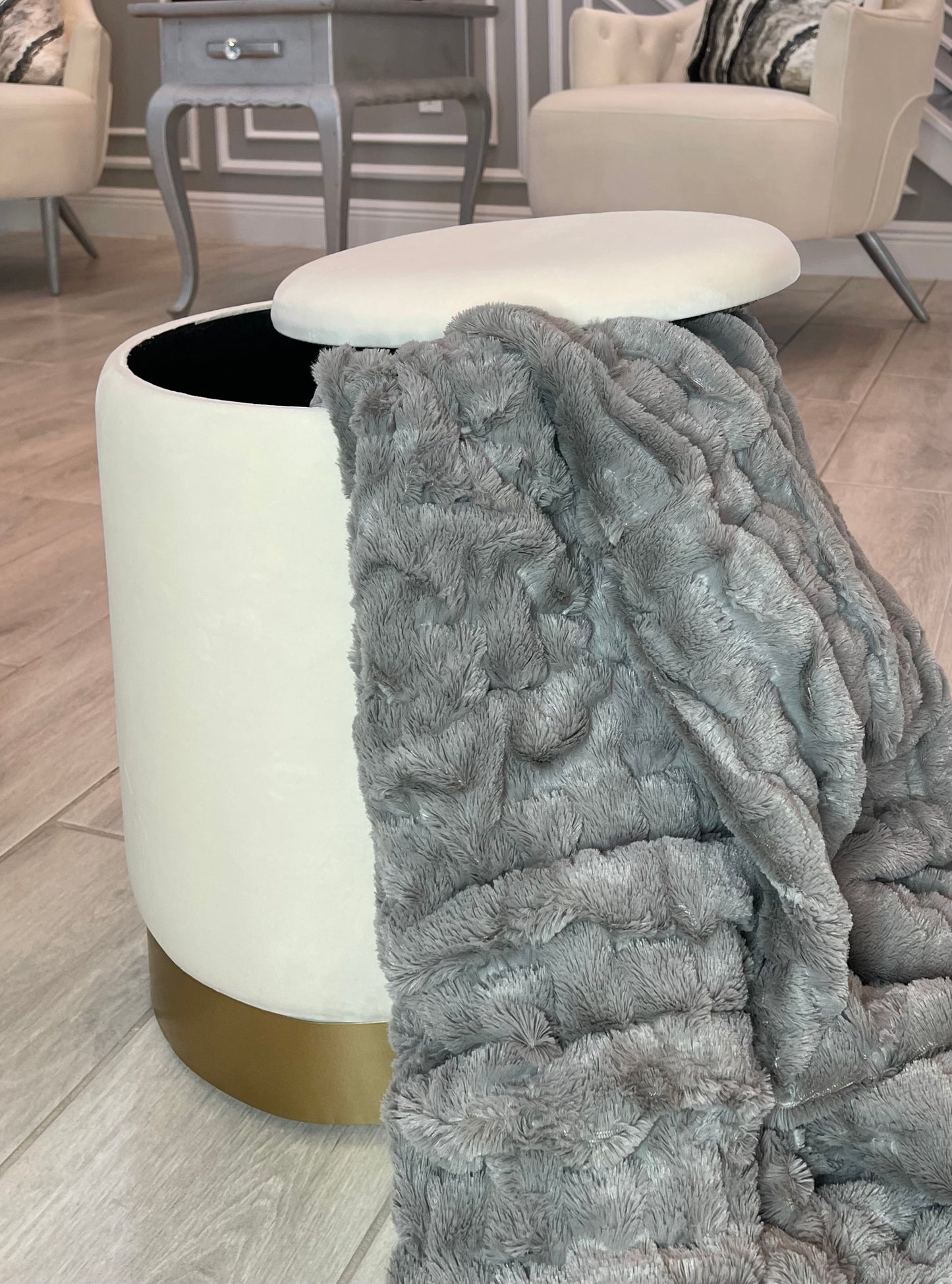 Loui Round Ottoman