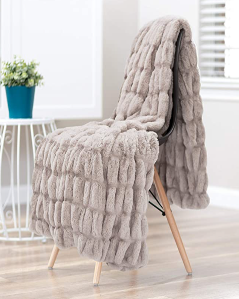 Chantal Faux Fur Luxury Throw Blanket