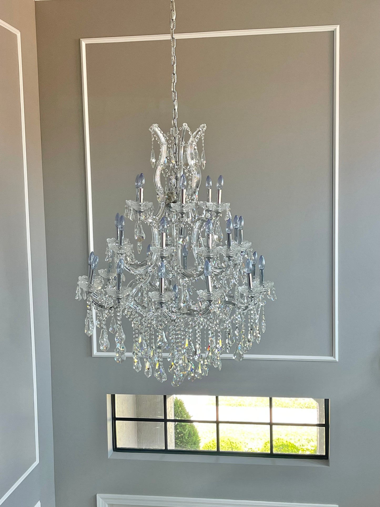 Maria Theresa Collection Chandelier Chrome Finish 28 Lt